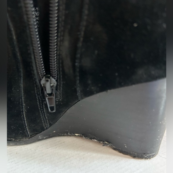 Lucky Brand Yabba Suede Booties size 6 1/2 - Picture 4 of 5